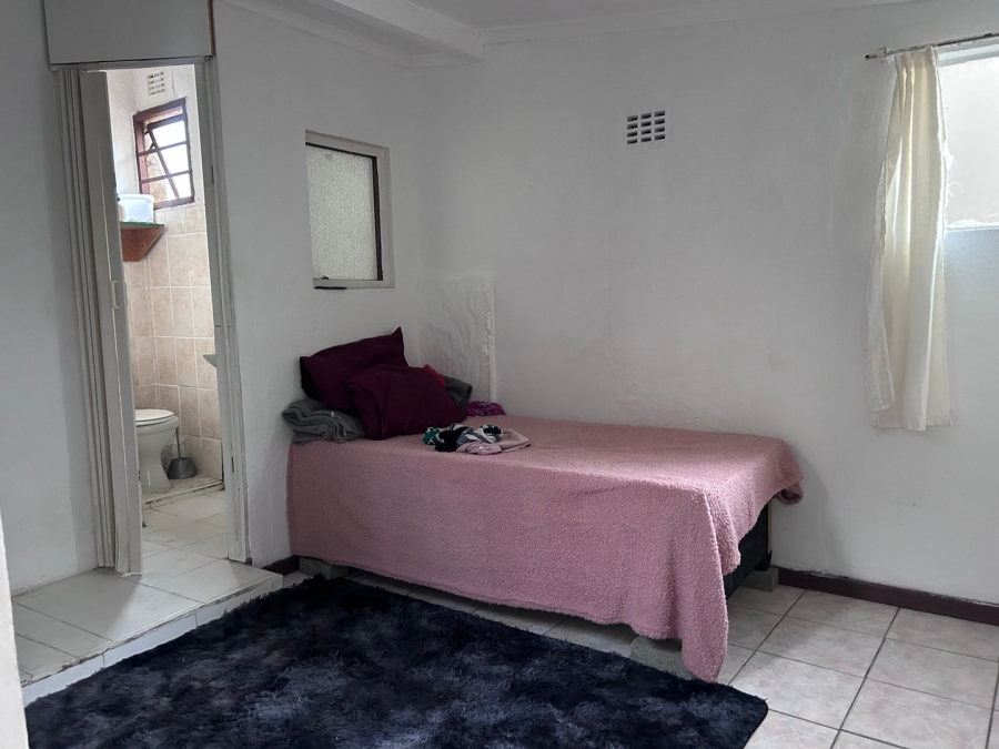 9 Bedroom Property for Sale in Quigney Eastern Cape